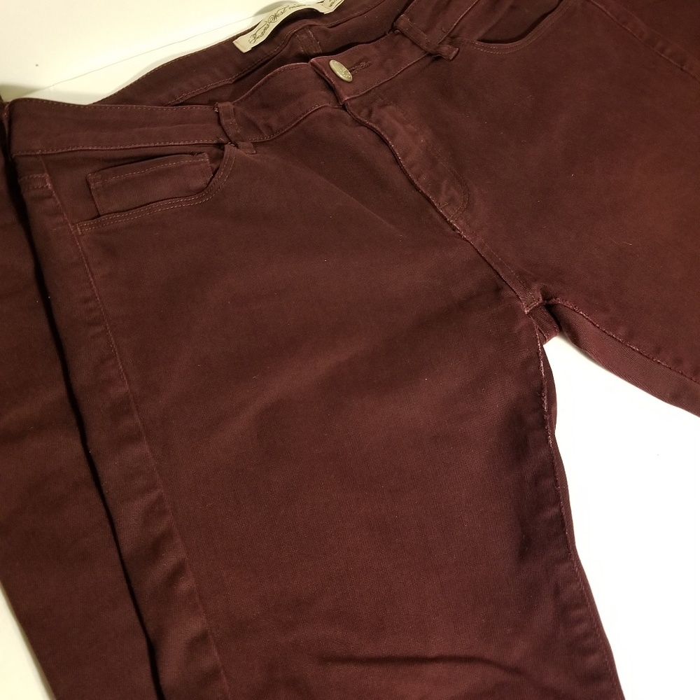 JeansWest Burgundy skinny Jean's size 28